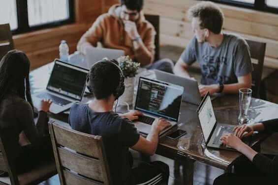 Startup and commercialisation access